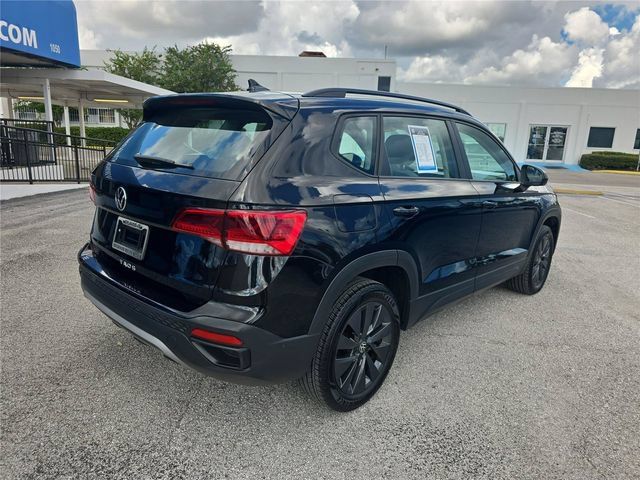 Used 2024 Volkswagen Taos S FWD image 3