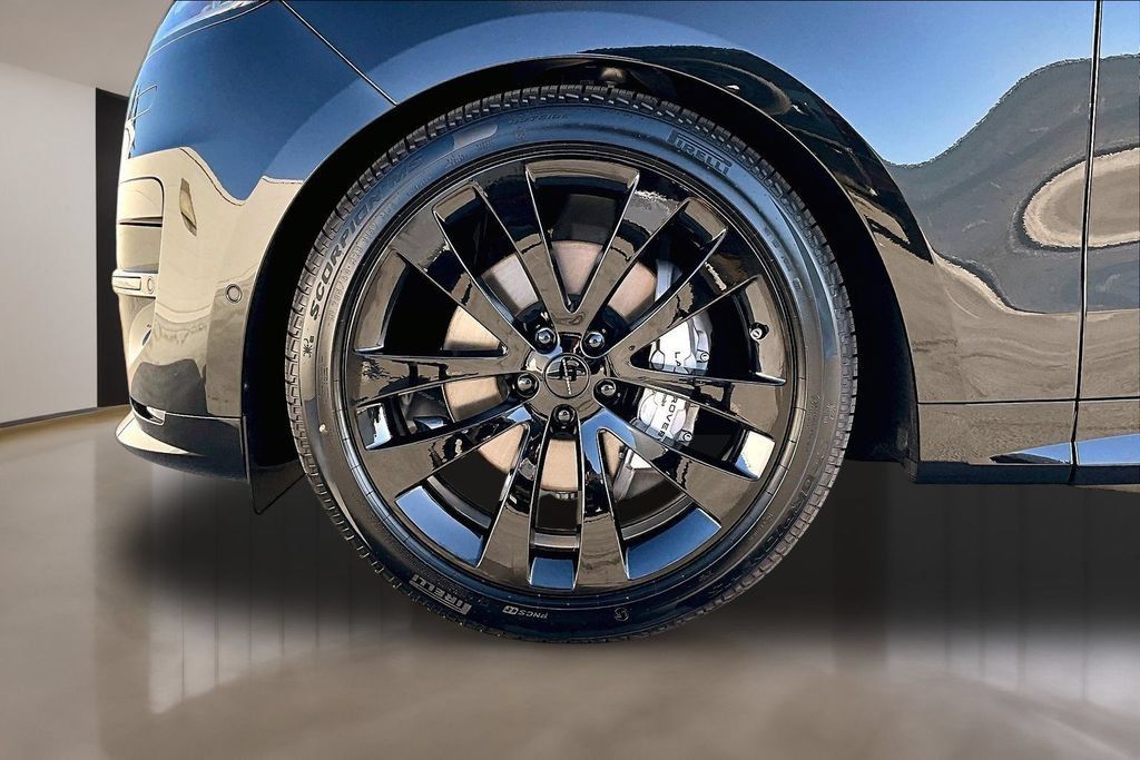 New 2026 Land Rover Range Rover Sport Dynamic SE AWD/4WD image 13