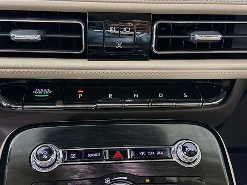 Used 2021 Lincoln Nautilus Reserve w/ Equipment Group 201A image 20