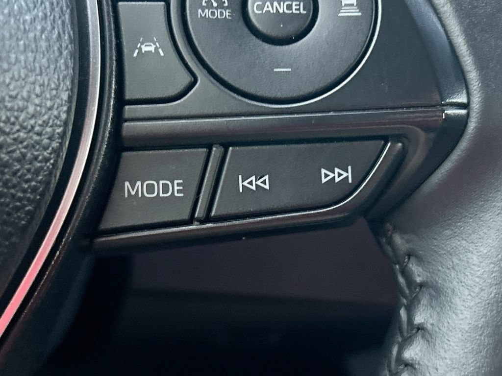 Used 2026 Toyota Corolla SE FWD image 16