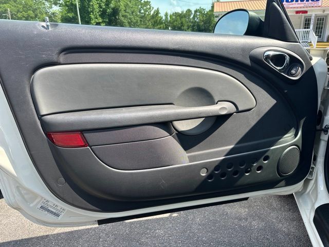 Used 2005 Chrysler PT Cruiser GT FWD image 7