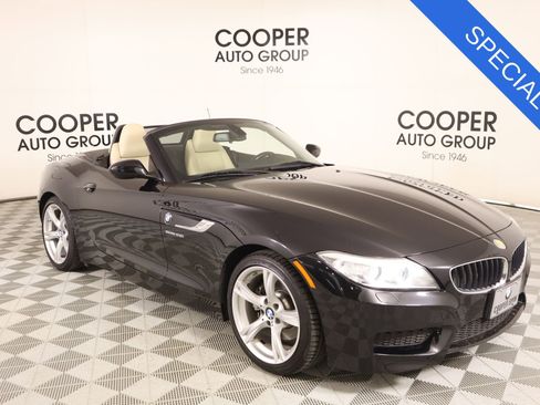 Used 2015 BMW Z4 sDrive28i image 1