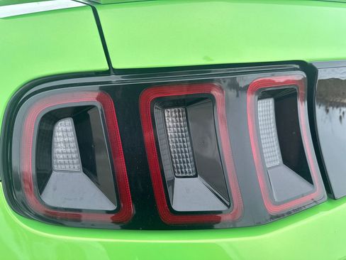 Used 2013 Ford Mustang Coupe image 30