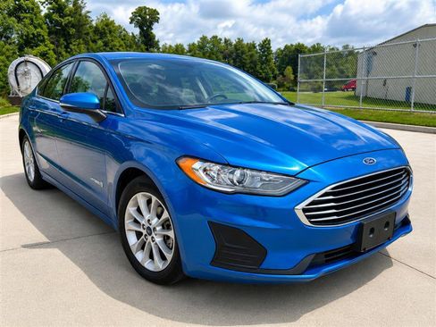 Used 2019 Ford Fusion SE FWD image 9