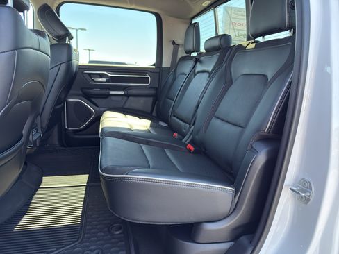 Used 2022 RAM 1500 Laramie AWD/4WD image 10