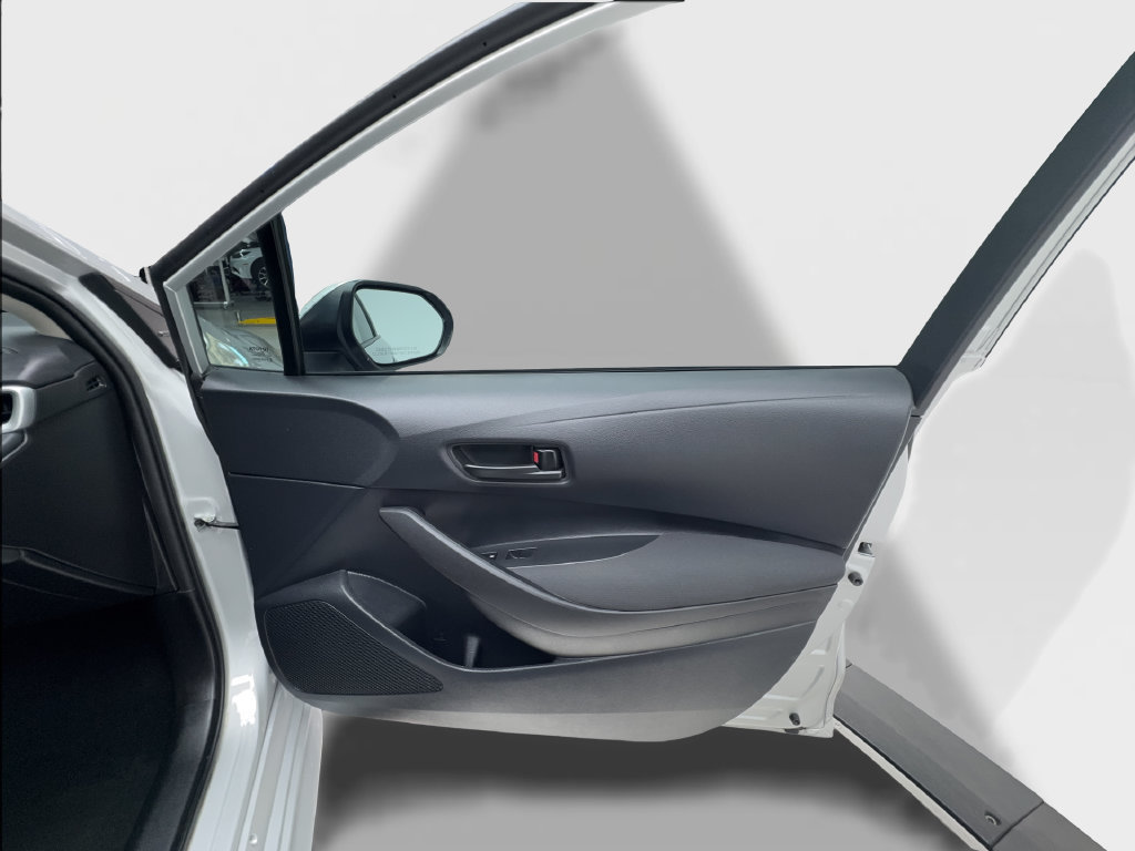 Used 2025 Toyota Corolla LE FWD image 34
