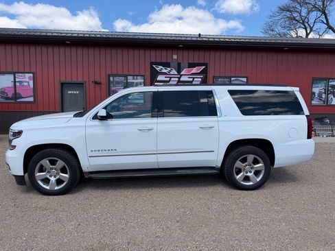 Used 2015 Chevrolet Suburban LT w/ Luxury Package AWD/4WD image 1