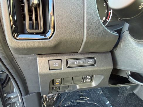 New 2026 Nissan Frontier SV w/ SV Convenience Package image 7