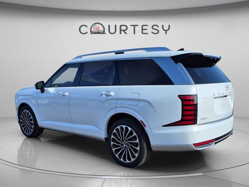 New 2026 Hyundai Palisade Calligraphy FWD image 3