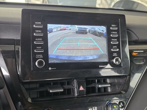 Used 2024 Toyota Camry SE FWD image 13
