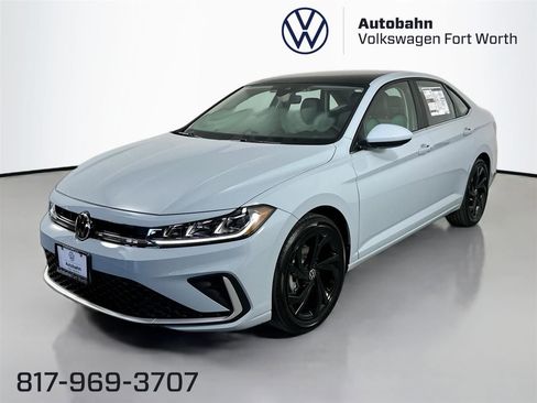 New 2025 Volkswagen Jetta SE image 1