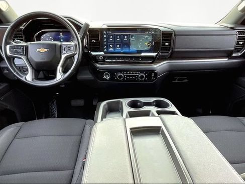 Used 2023 Chevrolet Silverado 1500 LT image 7
