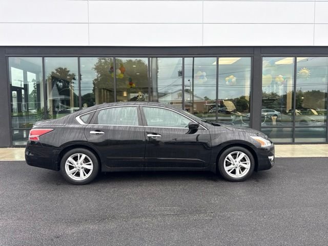 Used 2014 Nissan Altima 2.5 SV FWD image 2