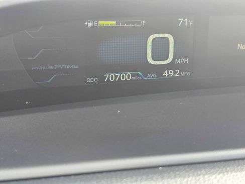 Used 2017 Toyota Prius Prime Advanced FWD image 25
