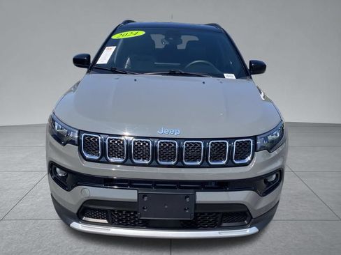 Used 2024 Jeep Compass Limited AWD/4WD image 17
