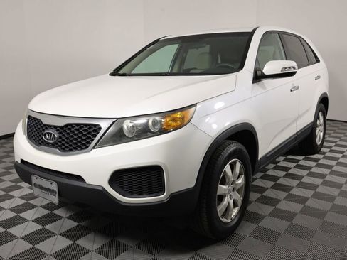 Used 2012 Kia Sorento LX image 5