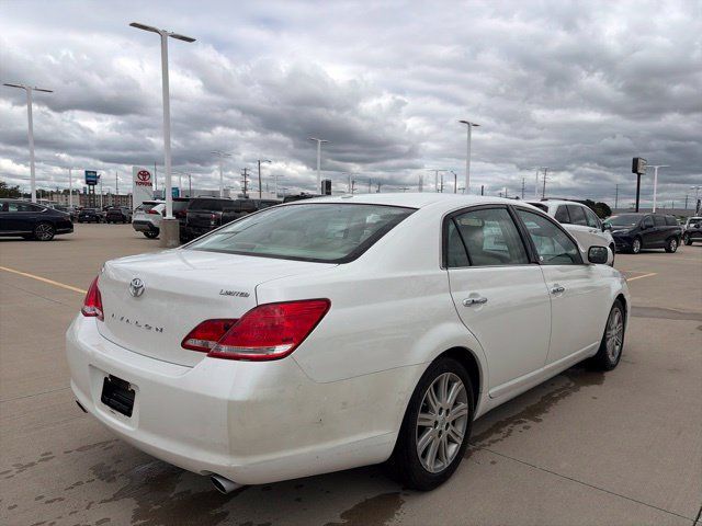 Used 2010 Toyota Avalon Limited FWD image 7