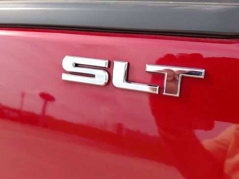 Used 2019 GMC Terrain SLT w/ Preferred Package AWD/4WD image 24