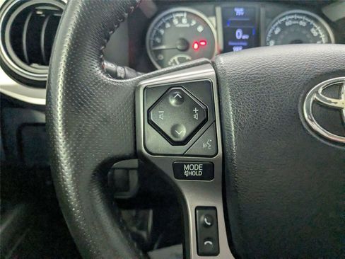 Used 2019 Toyota Tacoma SR5 image 19