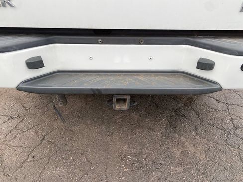 Used 2013 Nissan Frontier PRO-4X AWD/4WD image 4