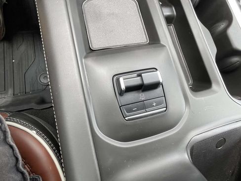 Used 2024 GMC Sierra 2500 Denali Ultimate AWD/4WD image 22