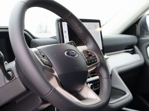 New 2026 Ford Explorer Active image 27