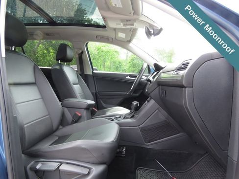 Used 2020 Volkswagen Tiguan SEL AWD/4WD image 13