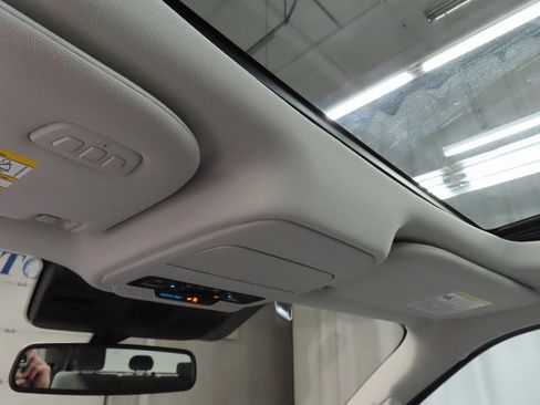 Used 2025 Ford Expedition Platinum w/ Platinum Ultimate Package image 31