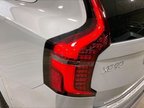 Certified 2026 Volvo XC90 B6 Plus w/ Protection Package Premier AWD/4WD image 23