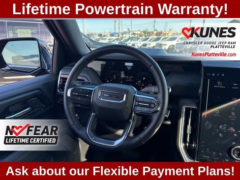 Used 2025 GMC Yukon XL Denali AWD/4WD image 39