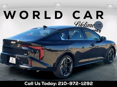 New 2026 Kia K4 GT-Line image 3