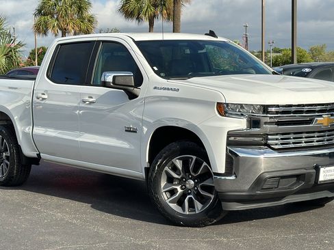 Used 2021 Chevrolet Silverado 1500 LT w/ Convenience Package II RWD image 2