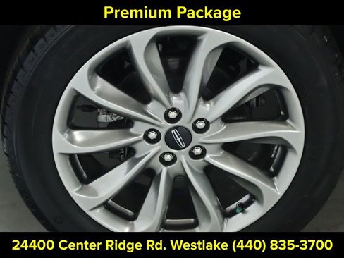 Certified 2022 Lincoln Corsair AWD w/ Premium Package image 12