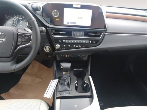 New 2025 Lexus ES 350 w/ Premium Package image 11