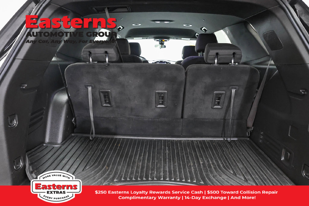 Used 2023 Chevrolet Traverse LT FWD image 10