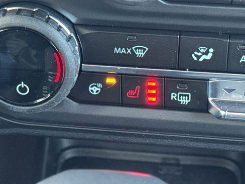 Used 2025 Ford Bronco Outer Banks image 20