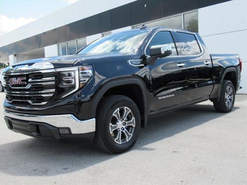 Certified 2026 GMC Sierra 1500 SLT AWD/4WD image 3