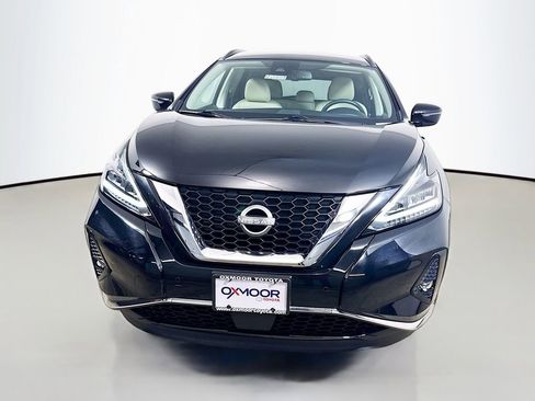 Used 2023 Nissan Murano SV image 2