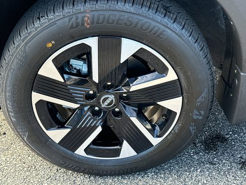 New 2026 Nissan Kicks SV w/ Cold Weather Package image 9