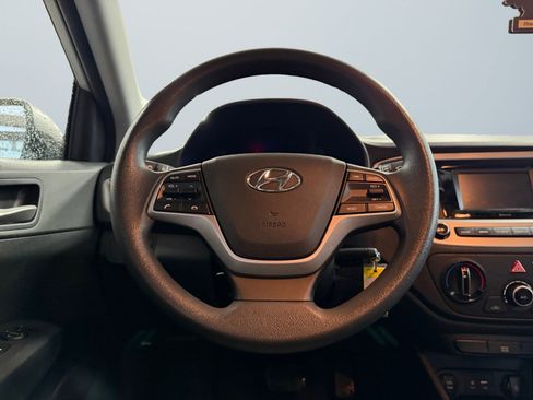 Used 2021 Hyundai Accent SE image 14