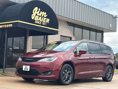 Used 2018 Chrysler Pacifica Touring-L w/ S Appearance Package