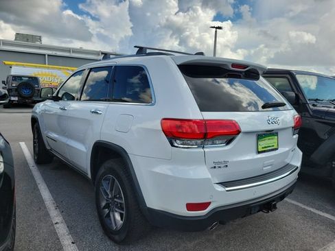 Used 2019 Jeep Grand Cherokee Limited w/ Trailer Tow Group IV AWD/4WD image 3