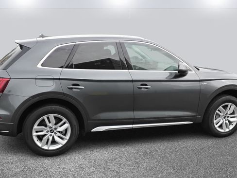 Certified 2023 Audi Q5 2.0T Premium w/ Convenience Package image 4