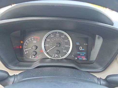Used 2020 Toyota Corolla LE FWD image 17
