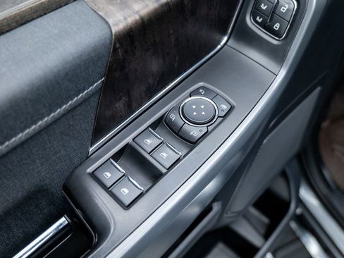 Used 2022 Ford F150 Lariat AWD/4WD image 37