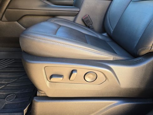 Used 2024 Chevrolet Tahoe Z71 image 17