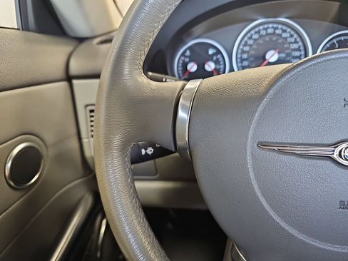 Used 2005 Chrysler Crossfire Limited image 13