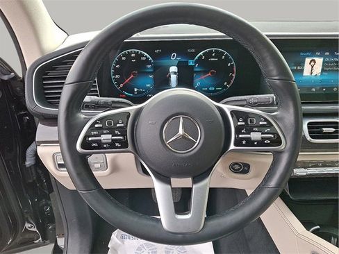 Used 2022 Mercedes-Benz GLS 450 4MATIC image 20