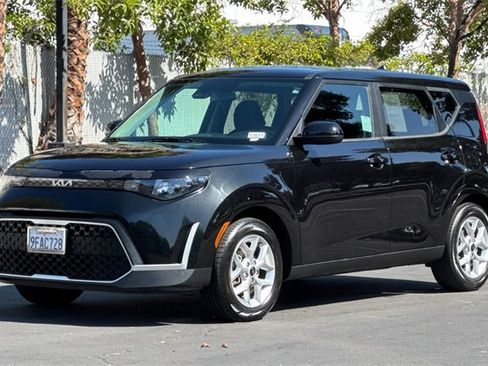 Used 2023 Kia Soul LX w/ Option Group 015 image 8