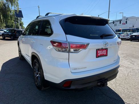 Used 2016 Toyota Highlander XLE AWD/4WD image 5